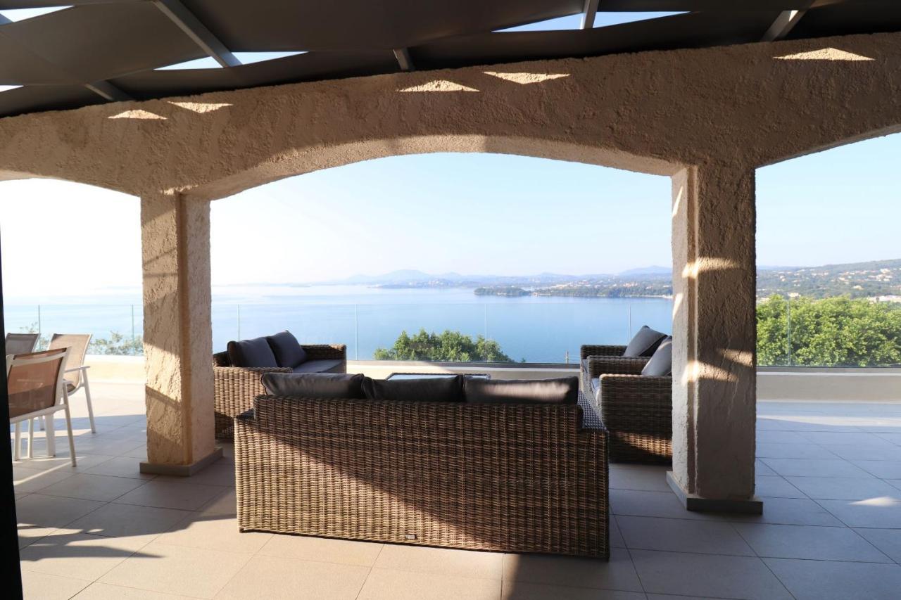 Villa Faiax Pyrgi  외부 사진